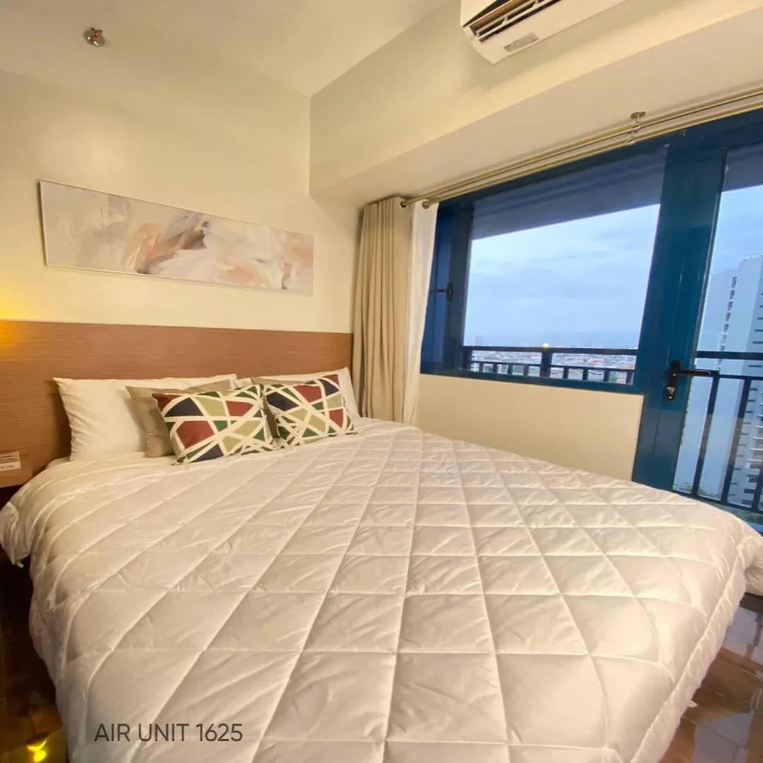 Hotel Staycation Near Makati & Ayala Malls Manila